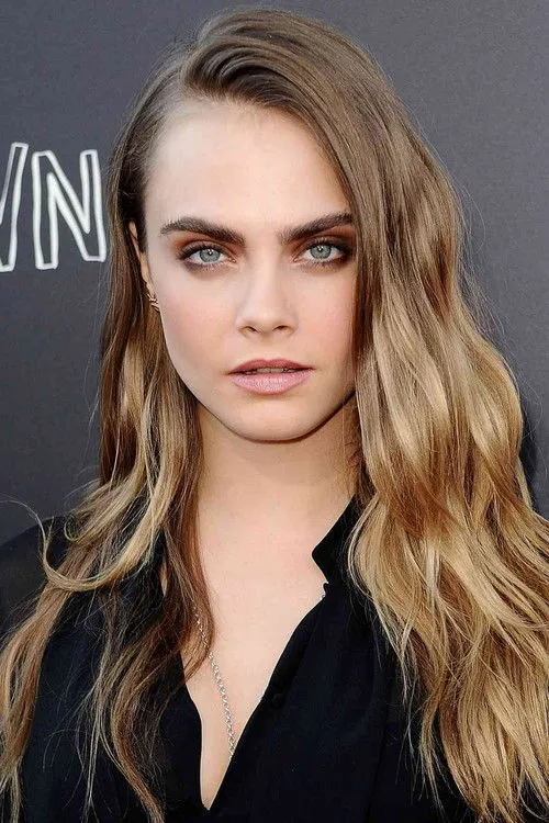 Cara Delevingne photo
