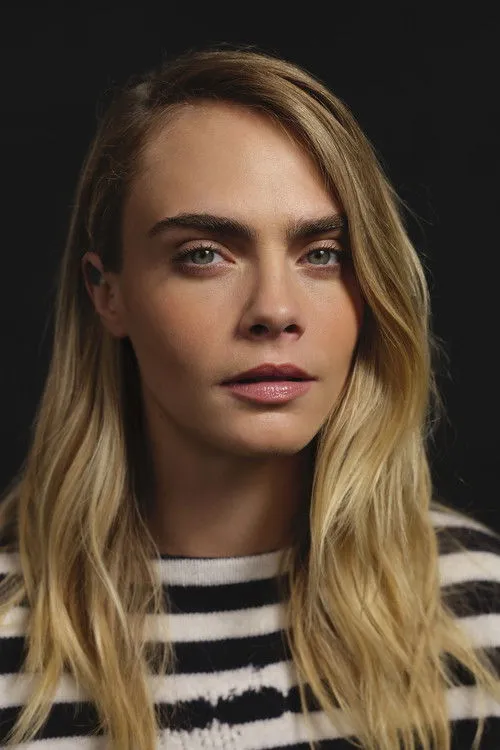 Cara Delevingne photo