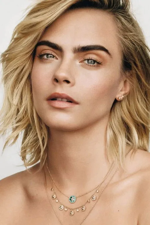 Cara Delevingne photo