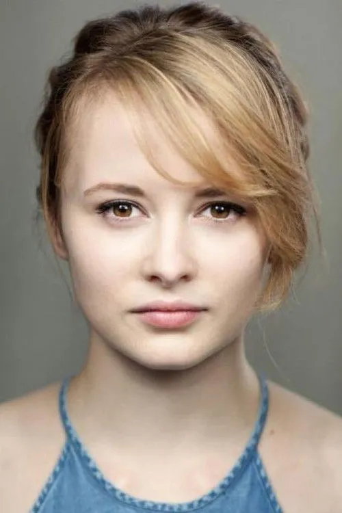 Shannon Tarbet photo