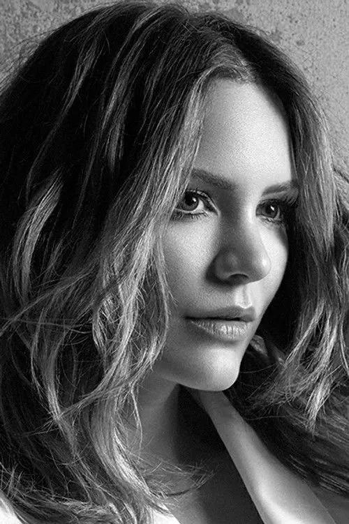 Katharine McPhee photo
