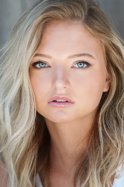 Shae Smolik photo