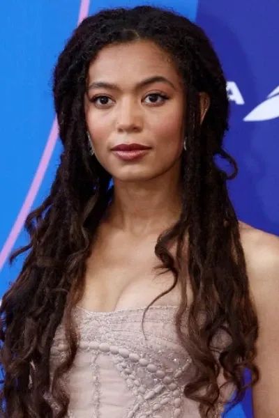 Jaz Sinclair photo
