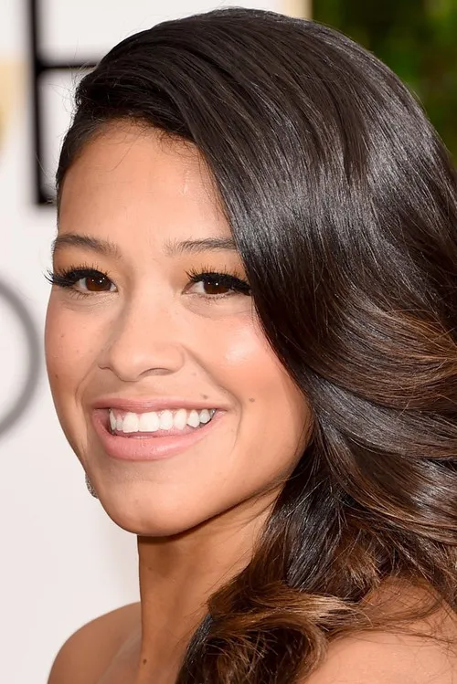 Gina Rodriguez photo