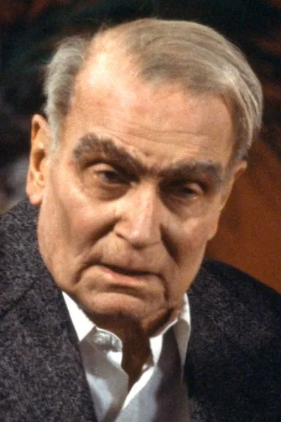 Laurence Olivier photo