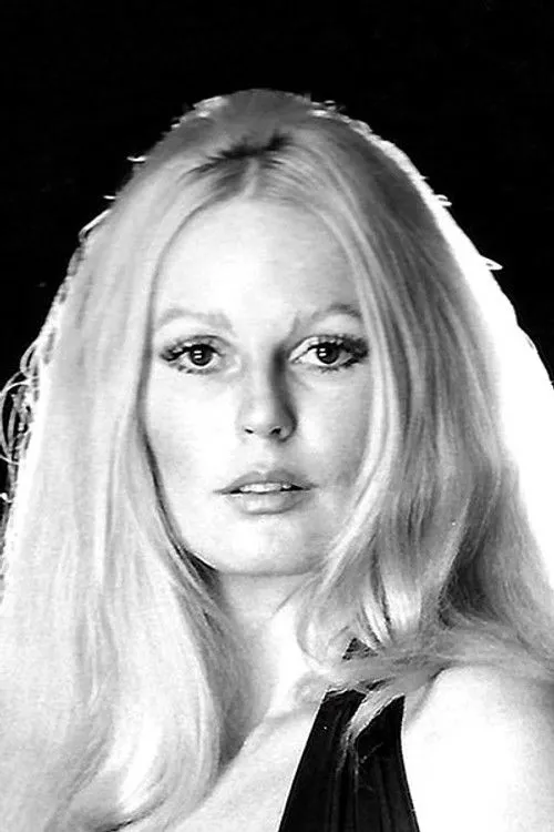 Veronica Carlson photo