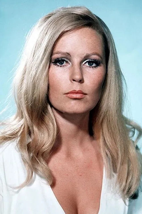 Veronica Carlson photo