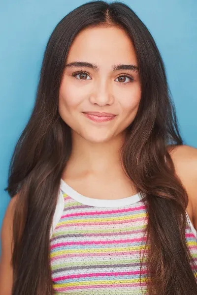 Alayna Martus photo