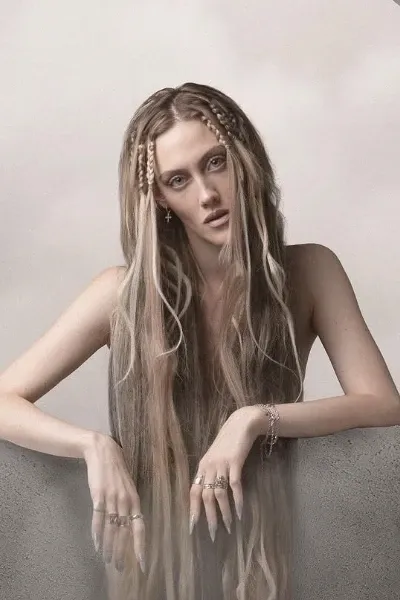 Polina Aug photo