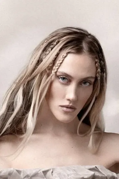 Polina Aug photo