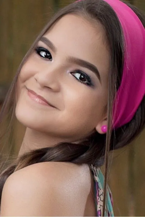 Mel Maia photo