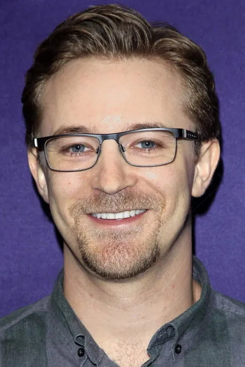 Michael Welch photo