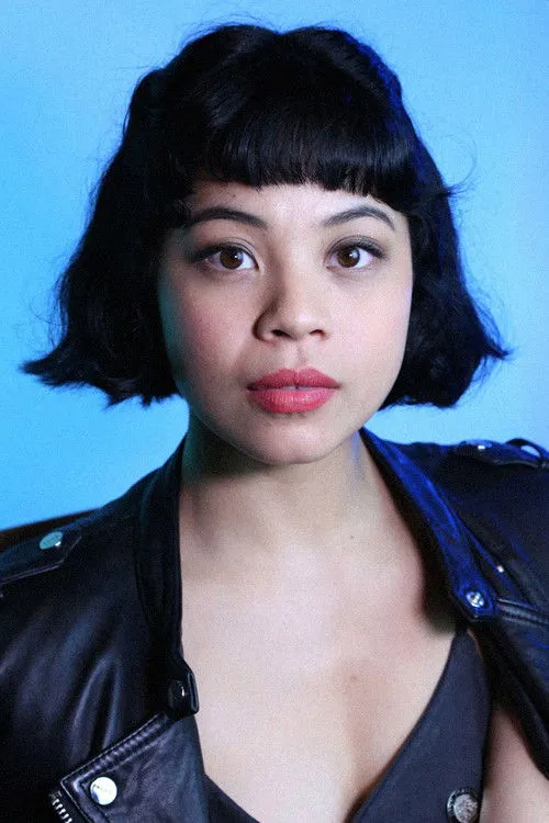Eva Noblezada photo