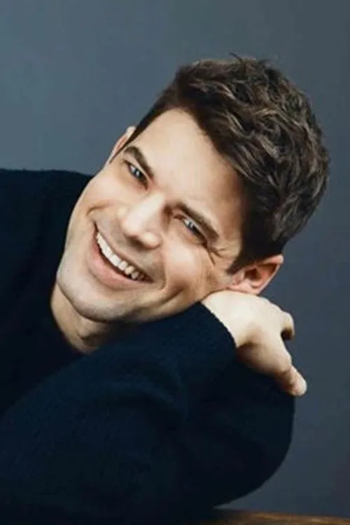 Jeremy Jordan photo