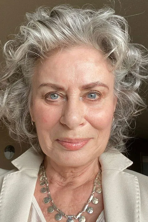Mimi Kuzyk photo