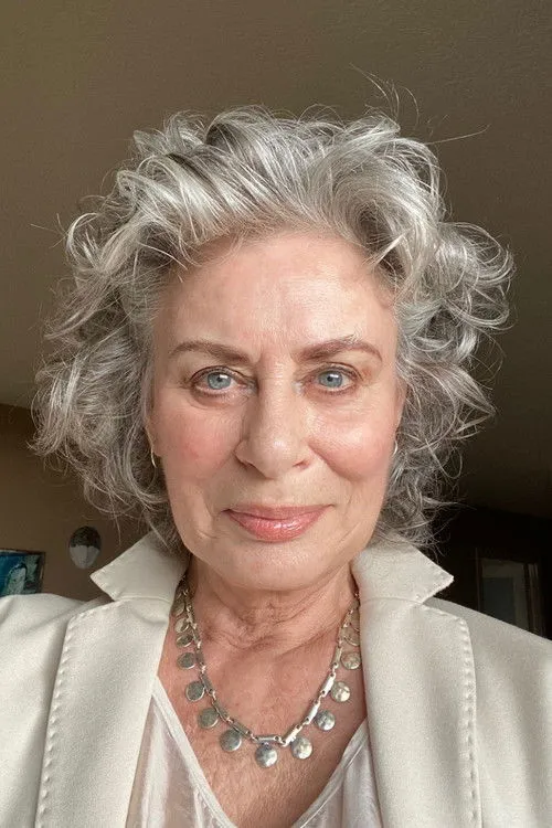 Mimi Kuzyk photo