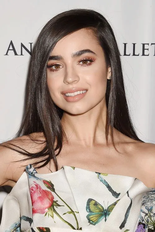 Sofia Carson photo