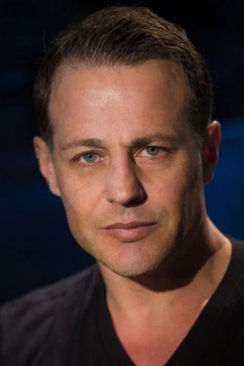 Louis Mandylor photo