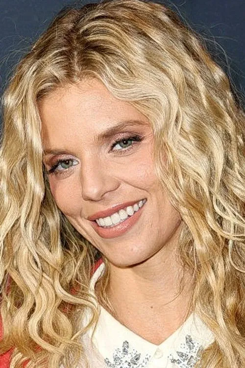 AnnaLynne McCord photo