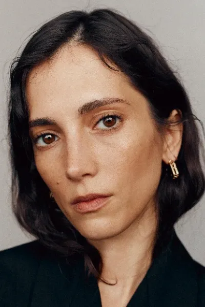 Sarah-Sofie Boussnina photo