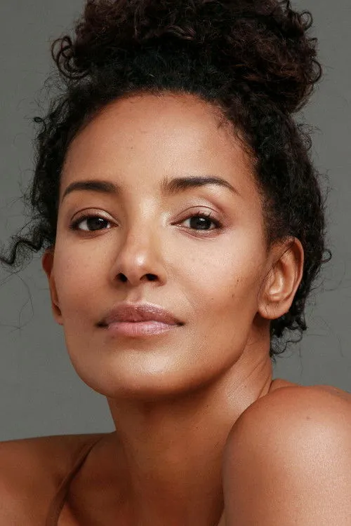 Ella Thomas photo