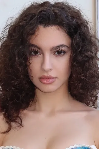 Su Burcu Yazgı Coşkun photo
