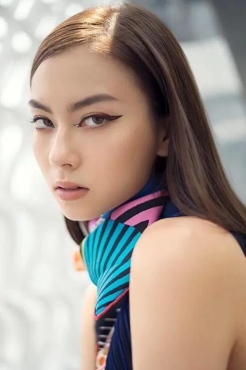 Lauren Tsai photo