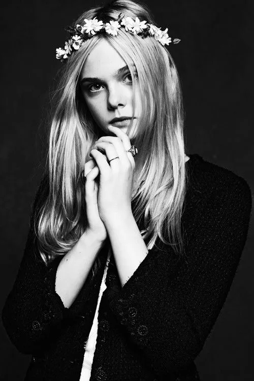 Elle Fanning photo