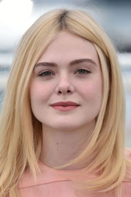 Elle Fanning photo