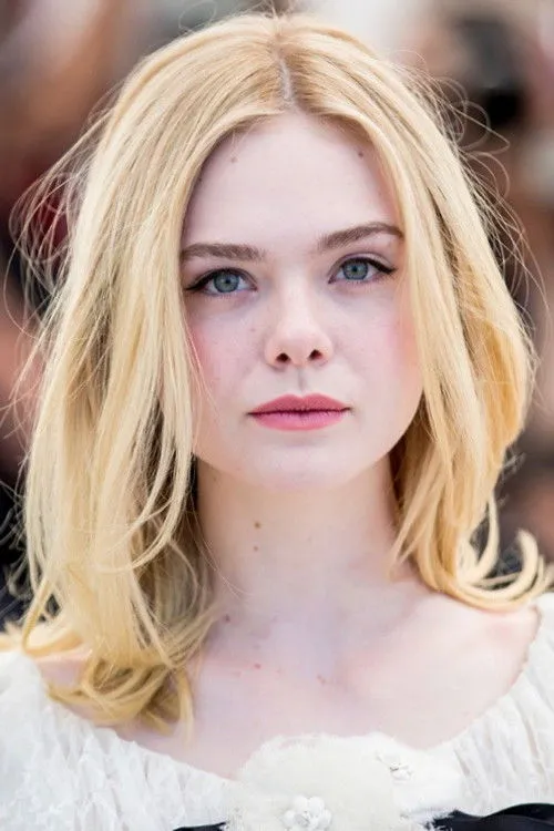 Elle Fanning photo