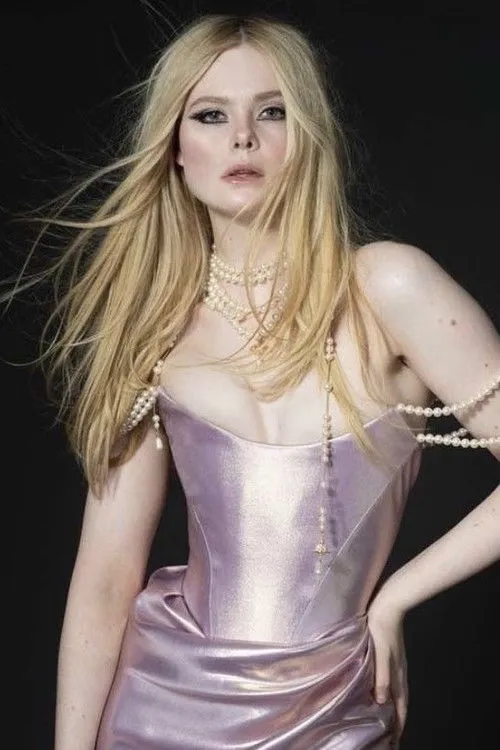 Elle Fanning photo