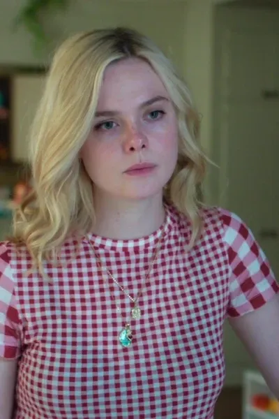 Elle Fanning photo