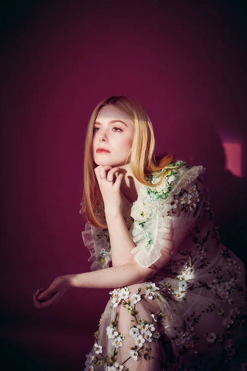 Elle Fanning photo