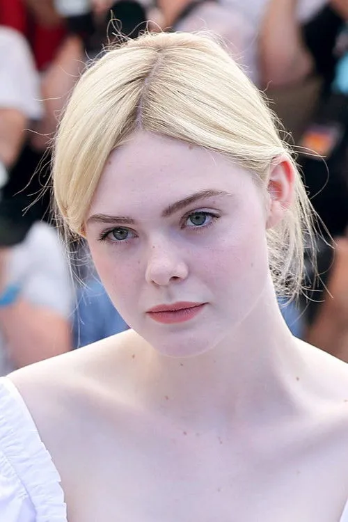 Elle Fanning photo