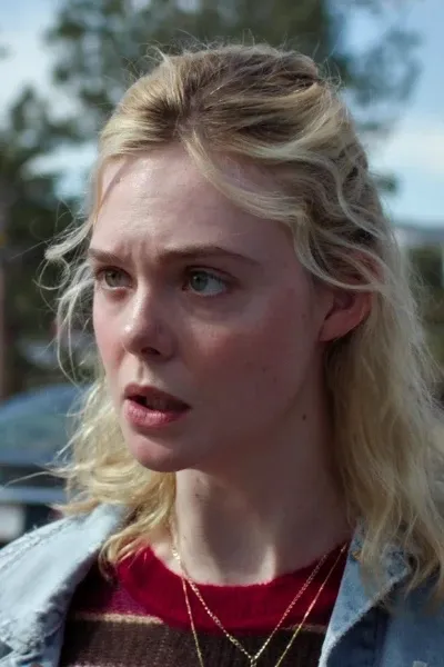 Elle Fanning photo
