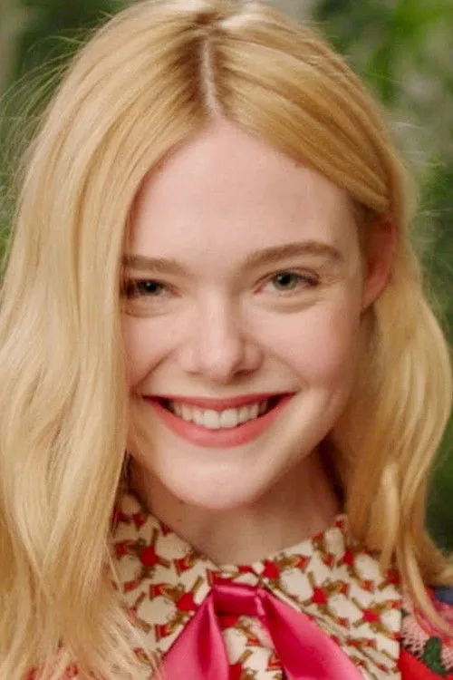Elle Fanning photo