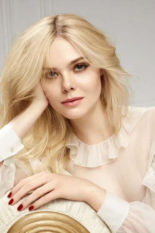 Elle Fanning photo