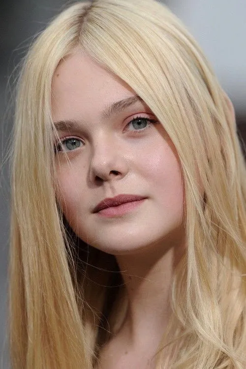Elle Fanning photo
