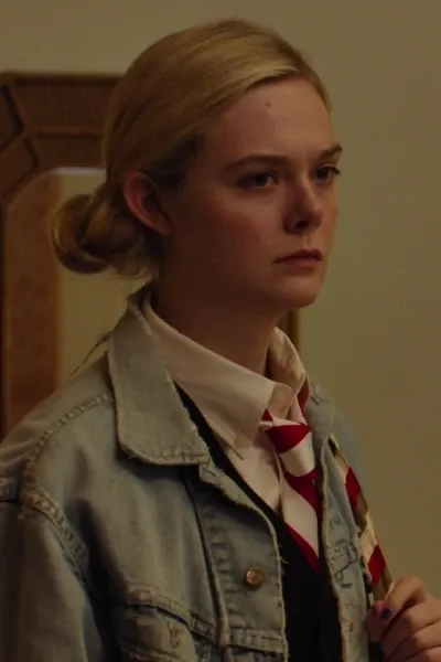 Elle Fanning photo
