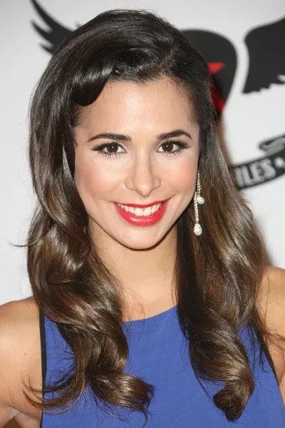 Josie Loren photo