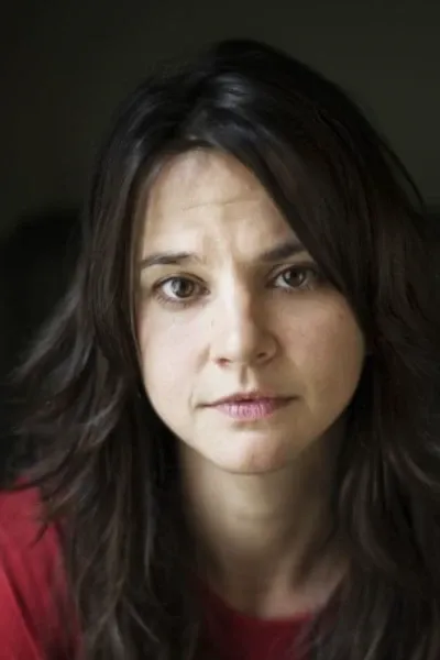 Melinda Kinnaman photo