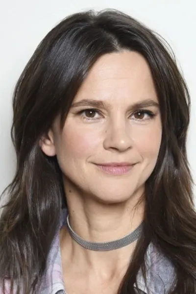 Melinda Kinnaman photo