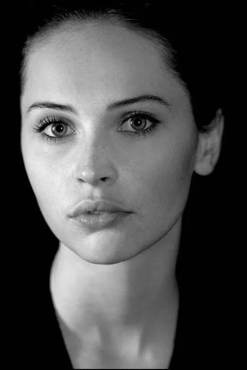 Felicity Jones photo