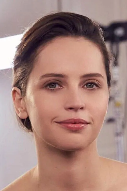 Felicity Jones photo