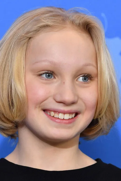 Helena Zengel photo