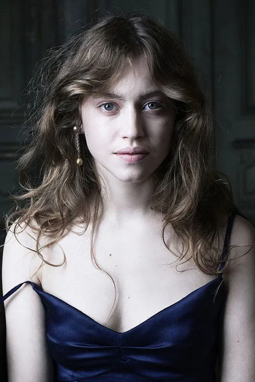 Lou de Laâge photo