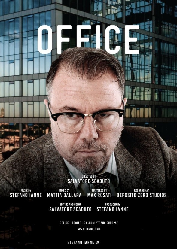 An Funny Office Centered Comedy Show