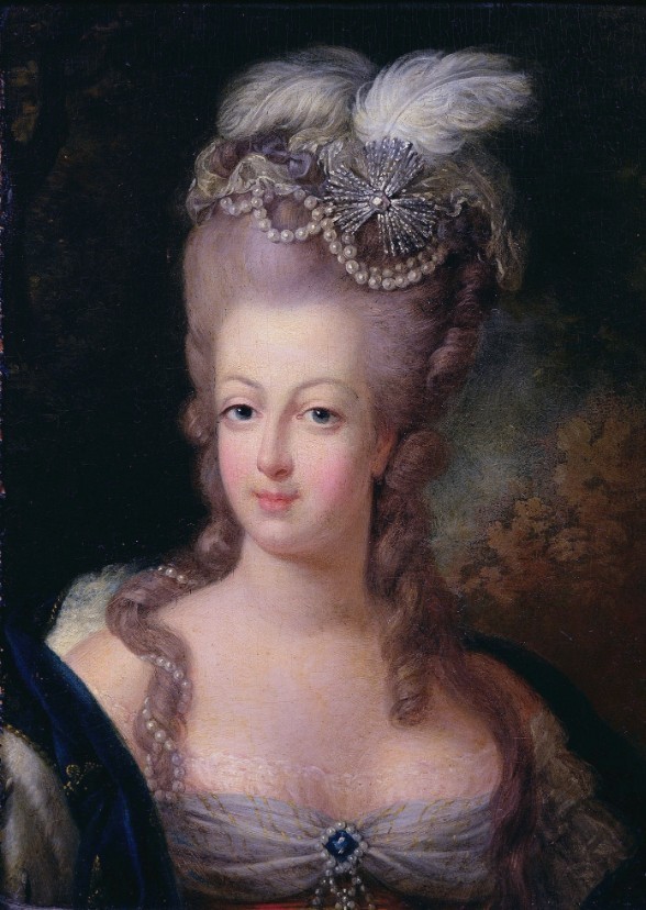  Antoinette