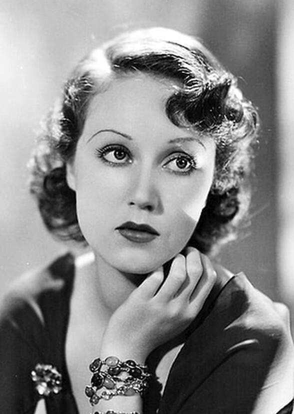 Beyond the Empire: The Fay Wray Chronicles