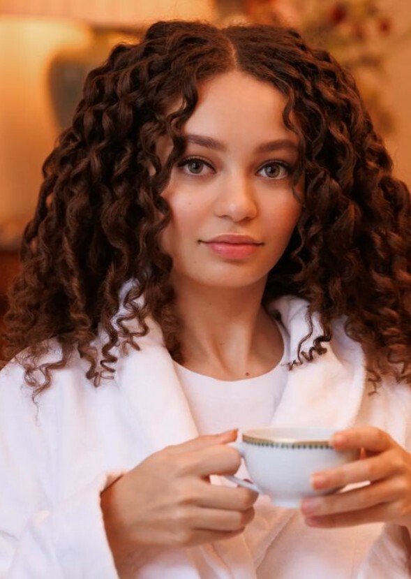 Casting roles to Nico Parker in Live action